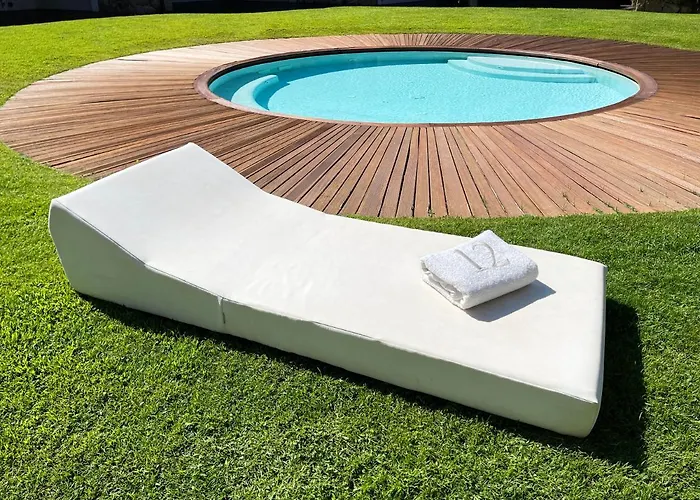 Like At N 12 Poolside Garden