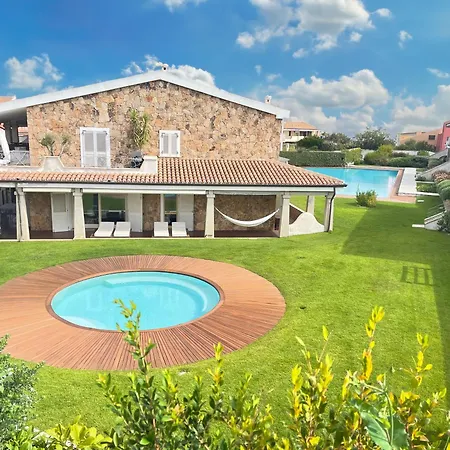 Like At N 12 Poolside Garden Apartment *